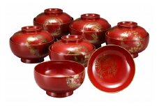輪島塗　煮物椀（花の丸蒔絵、朱）