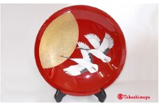 輪島塗〈大藤漆器店〉飾皿　（尺）　赤　月に鶴沈金 [高島屋選定品]