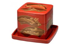 輪島塗　三段重（扇面草花に日の出鶴蒔絵、平台付）