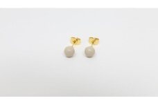 輪島でうまれた うるしのピアス　きぬ（白）