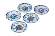 [№5784-0875]九谷焼　4.5号皿揃　時代絵（５枚セット）a01