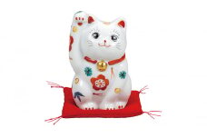 [№5784-1170]九谷焼　3.5号招き猫　松竹梅（布団付） a05