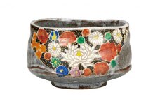 [№5784-1021]九谷焼　 抹茶碗　花詰　a03