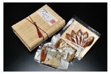 【蟹問屋 越前田村屋 究極の逸品】焼鯖寿司・さばへしこ・干物セット【焼鯖寿司・さばへしこ・干物セット / へしこ さば 焼鯖 糠 押寿司 保存食 干物 特産物 グルメ 国産 お取り寄せ グルメ 国産】［B-029069］