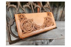 ロングウォレット　Slim(フラワーカービング)　【本革 牛革 財布 長財布  サイフ 手縫い 雑貨 おしゃれ オリジナル レザー職人 手縫い フウネレザーファクトリー】 [BFAJ126]