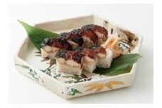 日本料理一乃松の「焼鯖寿し」