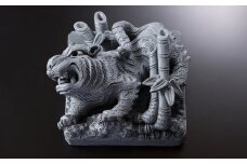 和置物　『虎　睨み』