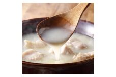 トロっと旨味凝縮!希少な甲州地どりのコラーゲンスープ&ソーセージセット お取り寄せグルメ濃厚鶏白湯【1387201】
