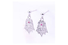 ＜Do＿goods＞古墳時代の造形美　棘葉形杏葉 ルビー シルバーピアス 659-874-R_goods＞古墳時代の造形美　棘葉形杏葉 ルビー シルバーピアス 659-874-R【1490358】