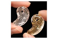 ＜Do＿goods＞縄文土器の文様を水晶に刻む“勾玉” のアミュレットセット　659-984_goods＞縄文土器の文様を水晶に刻む“勾玉” のアミュレットセット　659-984【1565334】