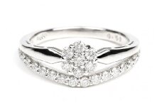 【サイズ：13号】＜ 甲府ジュエリー ＞0.5CT プラチナ ダイヤモンド リング Ｒ3778DI-P2