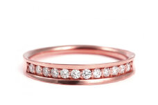 〈 甲府ジュエリー 〉【サイズ：15号】地金照り返し一文字リング　0.20ＣＴ　R3991DI-Ｒ