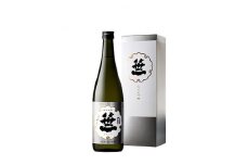 笹一　純米大吟醸　720ml