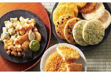 【シャトレーゼ】 米菓詰め合わせ 15袋 揚げ餅 （塩・焼きとうもろこし） あられ （青のりサラダ）　ふっくら焼　（醤油・塩・わさび海苔・カレー・ねぎ味噌）　吹き寄せ六煎 