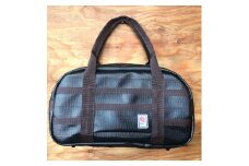 11-61G　【SUWAプレミアム】FIRE HOSE PRODUCTS　ボストンバック　ブラック（M）（パイピングカラー：緑）／信州諏訪ガラスの里