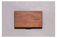 【 スモークメープル 】arca 名刺ケース ／ 木製 名刺入れ メンズ レディース 名刺ケース 天然木 名刺 就職祝い 内定祝い お祝い プレゼント ギフト おしゃれ 男性 女性 ビジネス 就職 内定 社会人 新卒 シンプル カード 収納 日本製 おすすめ名刺入れ おすすめ 全6種 信州 長野県 諏訪 諏訪市 【85-01SM】