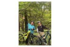 マウンテンバイク半日ガイドツアー　Tシャツ&レンタルバイク込　1名様【1628006】