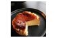 濃厚で大人な味わいの本格バスクチーズケーキです。