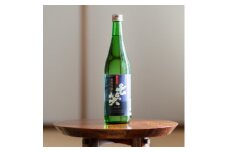 ＜七笑酒造＞純米吟醸　720ml　化粧箱入　蔵元直送【1640141】