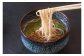 汁そばにしても、素麺感覚でつるりといけます。温かい汁でも、冷たいぶっかけ蕎麦でも。