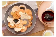 9種のえびせんべいとしゃり巻チーズ味のバラエティーセット