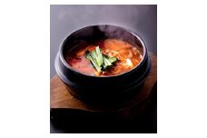 【焼肉てっちゃん】ホルモンチゲ鍋セット ２人前 (鍋用牛ホルモン400gと特製スープ700ml)