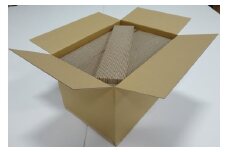 猫のつめとぎ40枚入【目の粗いタイプ】ナミナミ部分が約5mmの仕様。ねこちゃんもとぎ甲斐があってよろこぶ。たくさん使えて経済的！ F4N-1281