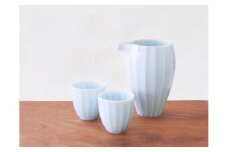 【美濃焼】 立ち姿が美しい miyama. 冷酒器セット 青磁 瑞浪市 / ミヤマプランニング 食器 酒器 ぐい呑み [AZCM065]
