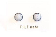 【美濃焼】 白むら タイル ピアス 直径10mm 瑞浪市 / TILEmade タイル アクセサリー ハンドメイド [AZCD064]