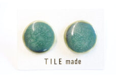 【美濃焼】 緑むら タイル ピアス 直径20mm 瑞浪市 / TILEmade タイル アクセサリー ハンドメイド [AZCD078]