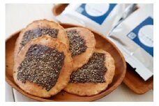 プチプチ食感がクセになる！ちょこっとえごま入り味噌煎餅　1枚入り30袋のえごま味噌煎餅をたっぷり楽しめるセット♪