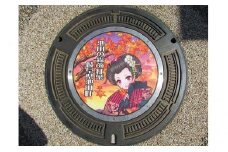 プレミアムデザインマンホール　池田の森の紅葉（展示台付属） [№5644-0730]