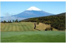 芦の湖カントリークラブ 平日ゴルフ利用券【3名】セットランチ ボール2個入り ゴルフ 利用券 １ラウンド リモコンカート 付き スポーツ ゴルフ ゴルフ場