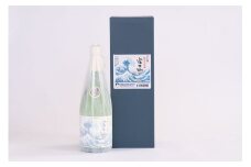 0013-01-02　富士宮の日本酒 牧野酒造 純米大吟醸 富士山 紺箱入 720ml