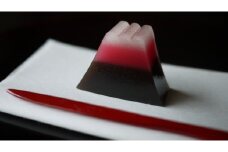0010-18-12.華月　和菓子セット１　：「富士山羊羹（小倉）」「華月のお手造りもなか」
