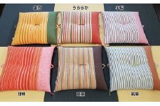 [№5695-7007]0814遠州綿紬 インテリア和座布 ナチュラル 小桜 頒