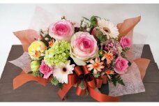 結婚記念日のフラワーアレンジメント 