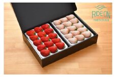 115-2 いちご 紅ほっぺ 白いちご 計 800g 計 2 パック 高級 紅白 イチゴ 苺 セット Sweet milk berry 各 1 パック 各 400g フルーツ 果物 ストロベリー 産地直送 国産 スイーツ デザート くだもの 畠農宝 静岡県 牧之原市