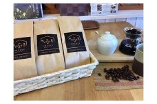 013-10　MUSUBI　COFFEE　希少豆 セット＜豆＞ ブルーマウンテンNo	1 トラジャ グァテマラ 直火焙煎 挽きたて 高級豆 新鮮
