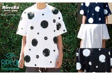 005-142　デザイナーがワンポイントずつシルクプリントした ランダムドットTシャツ