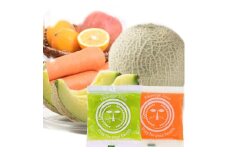 国産メロン100%ジュースとピカイチ野菜くん定番のにんじんりんごレモンジュース　18パック入り【1328128】
