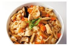 純系名古屋コーチン使用！炊き込みご飯の素×2、天津甘栗×2