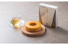 【極上スイーツ】みりん屋さんのバームクーヘン＆本みりんのギフトセット お菓子 洋菓子 粋な贈り物 喜ばれる ギフト 大人 スイーツ お祝い 調味料 九重味淋 醸造のまち碧南 全国酒類品評会 名誉大賞 受賞 H002-086