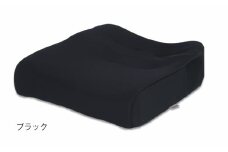 自動車シートメーカーが追求した最幸の座り心地　車いす用「スポッとクッションWS」　2.ブラック