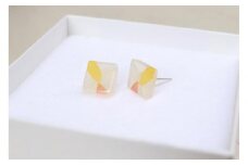 【七宝】シンプルな蝶 ピアス SV（黄色） - ギフト包装付き -