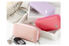 【スマートキー対応 カードが入る本革6連キーケース】＜ベージュ＞ おしゃれ　可愛い　コンパクト　スリム　猫　レザー