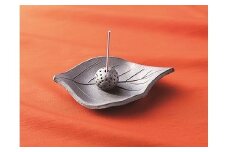 瓦師のつくった香炉（葉型）