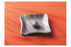 瓦師のつくった香炉（四方雪紋）