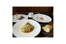 Corso pranzoのランチコース ペアお食事券+自家製パン(お土産)付き【1346615】
