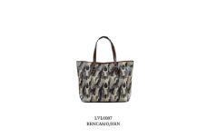 レザー調トートバッグ　BRNCAMO/BRN【LVL0007】